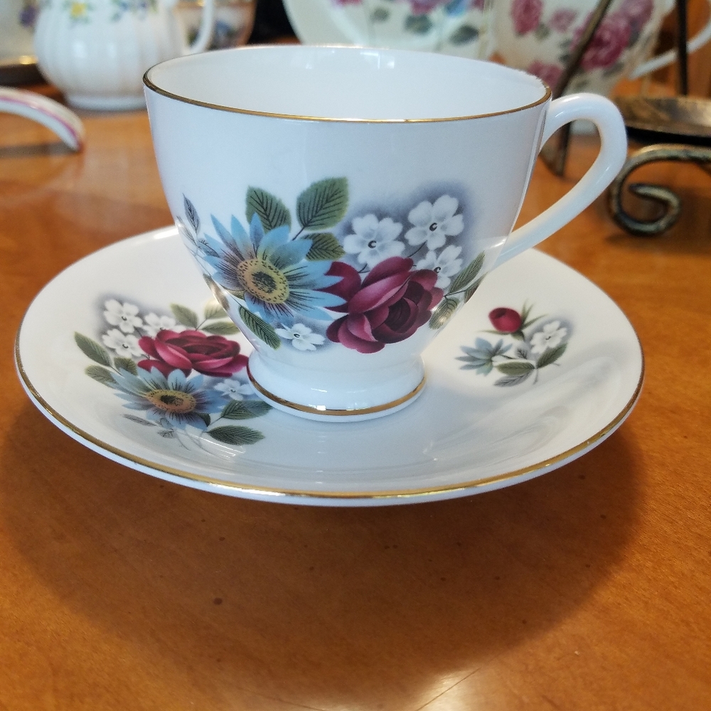 Elizabethan Fine Bone China Cup and Saucer